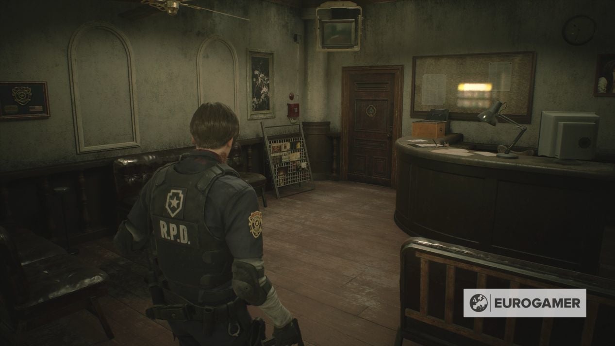 Resident Evil 2 Courtyard location, Red Book, Art Room and Red Jewel